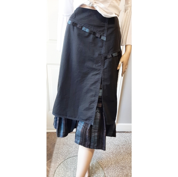 Dolcezza Dresses & Skirts - Dolcezza Skirt Size M